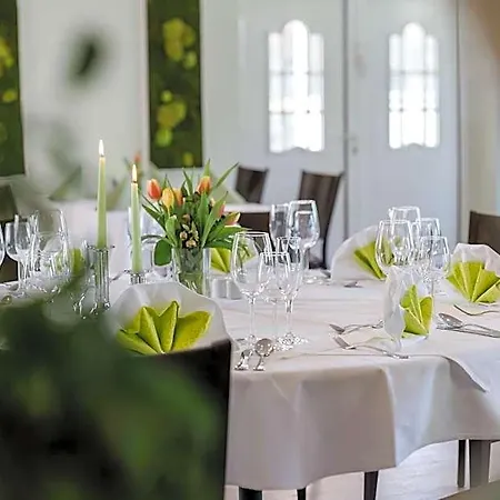 Falkenhagen 3*